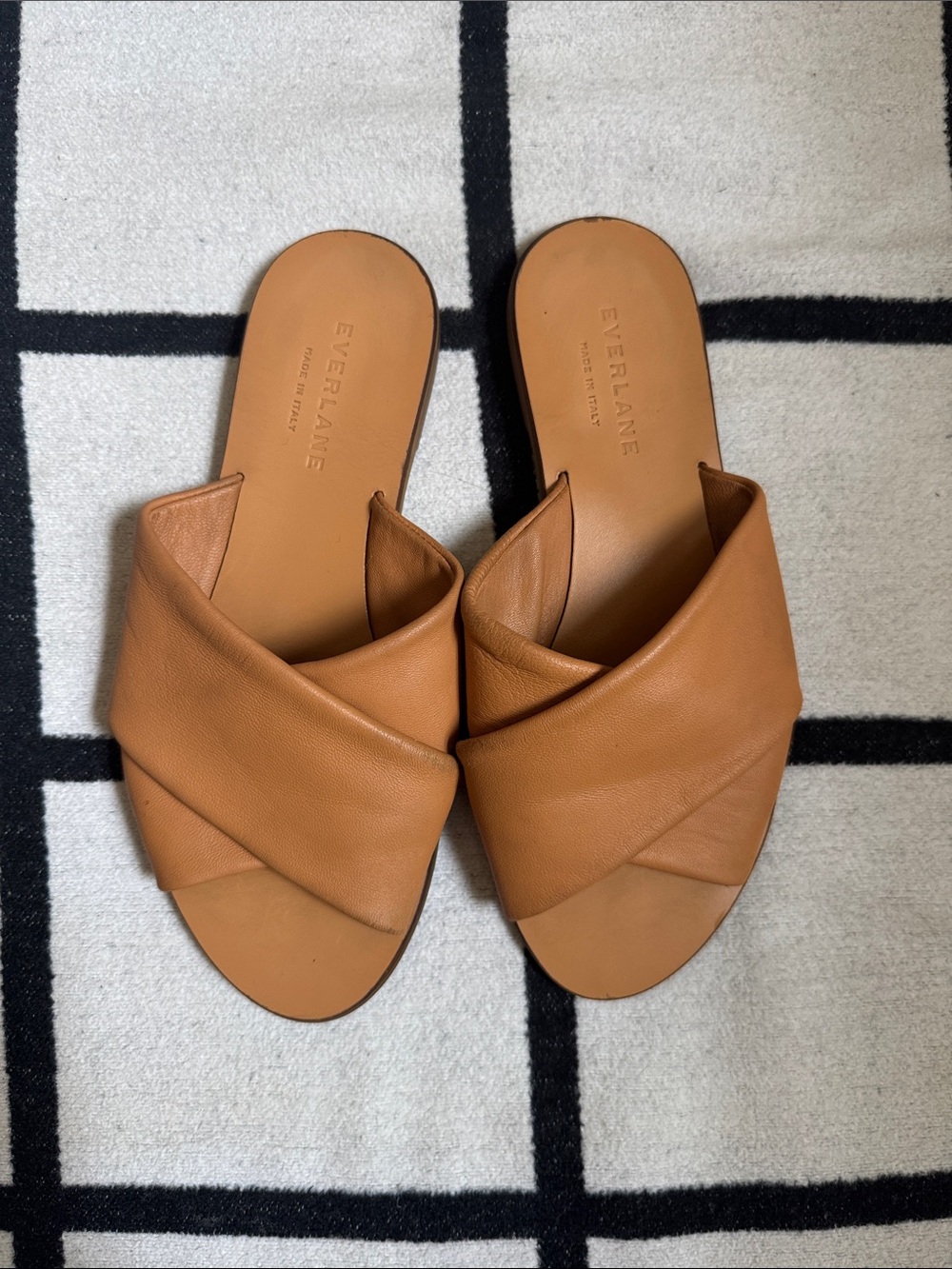 Everlane Tan Leather Crossover Slide Sandals Size 5